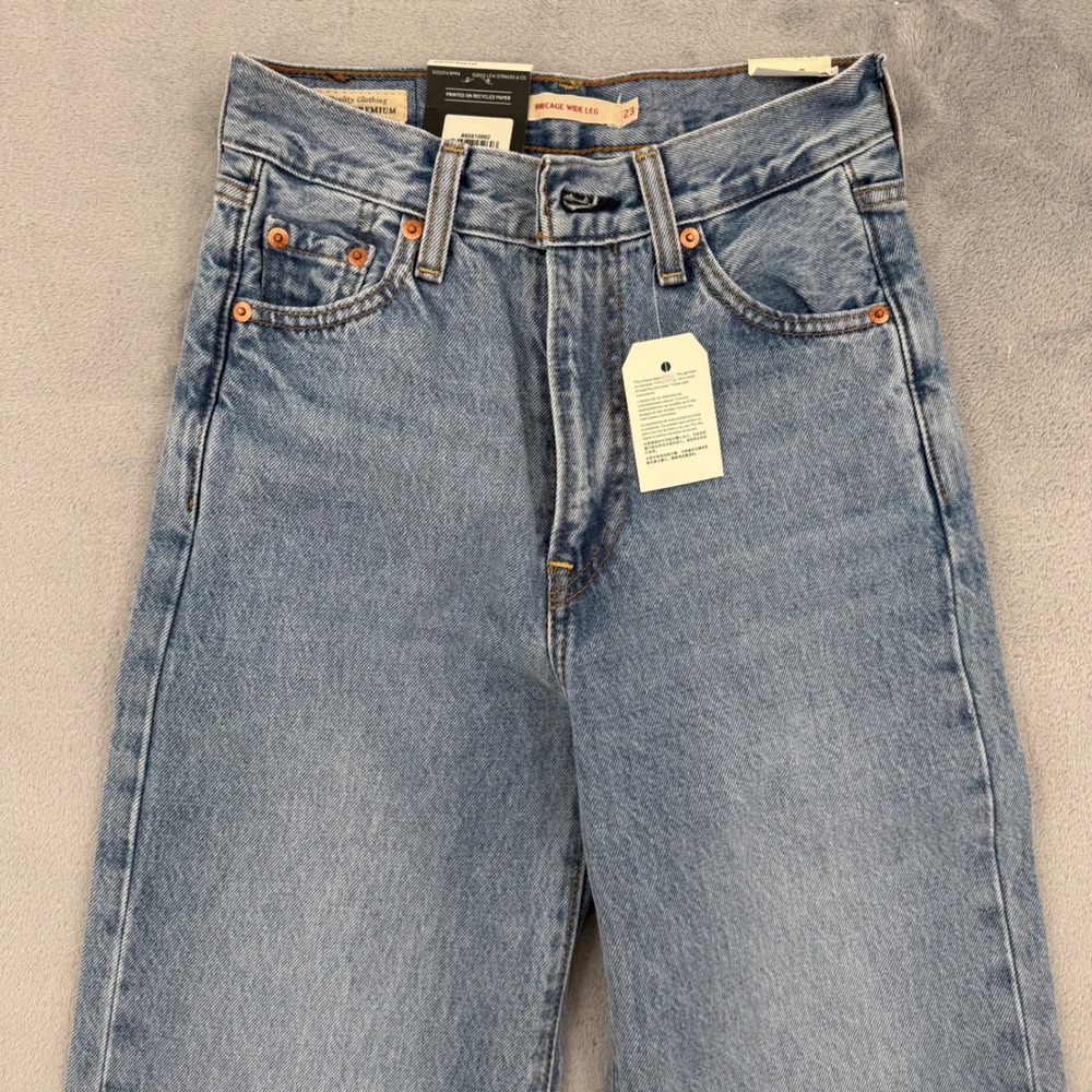 Levis Premium Ribcage Wide Leg Jeans High Rise Women's Size W 23 x L 32 - Picture 6 of 14